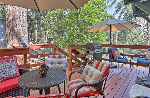 Cozy Crestline Cabin ~ 9 Mi to Lake Arrowhead