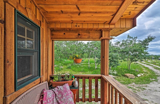 NOUVEAU! Babb Cabin 5 minutes du parc national des Glaciers