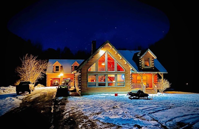 Log Cabin familial convivial avec cheminée 25ft intérieur + équipements modernes.