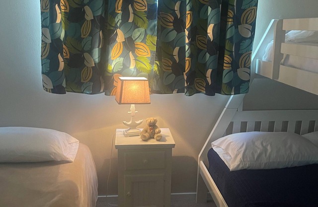Cozy, family friendly Wawasee Cottage!