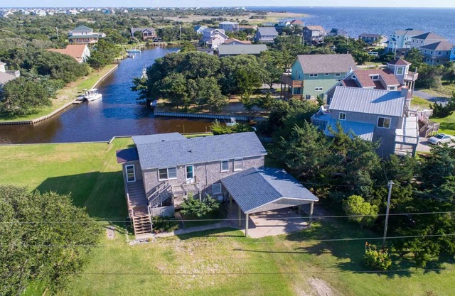 Cozy Fishing Cottage w/ water access, minutes from Hatteras National Seashore