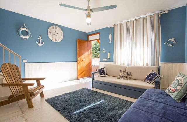 Appartement confortable de quatre pièces dans le village de Santa Tecla (Acireale)