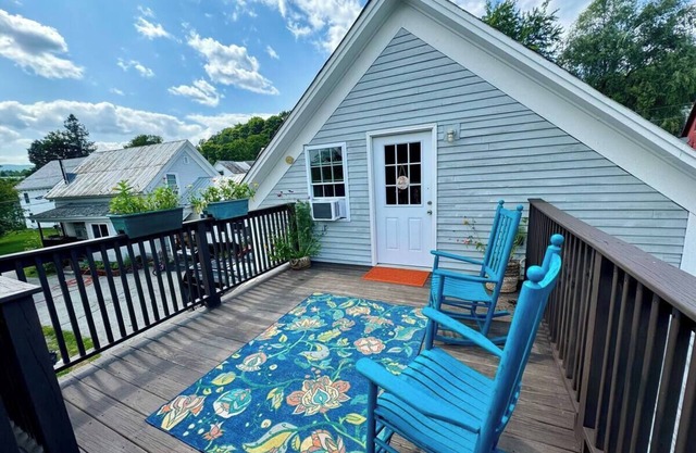Cozy apartment, close to US-91, walkable to town, close to fishing and hiking