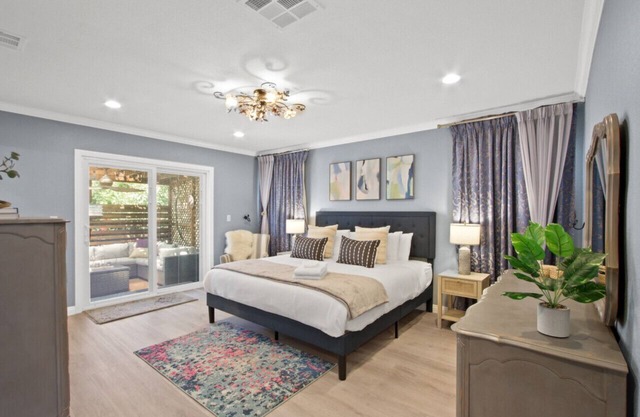 Cozy Garden Pad with King Beds