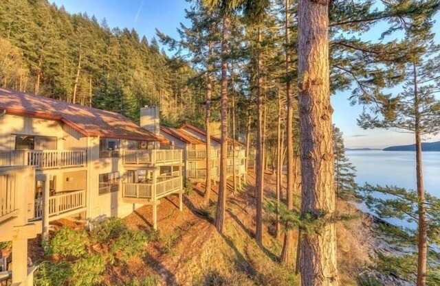 Cozy Harborside Stay | Secluded Orcas Island Getaway- Harborside 2353
