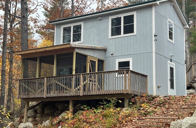 Cozy Haven: un chalet au bord du lac près de l'Acadie