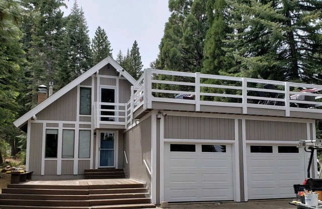 Cozy Hilltop Cabin dans le lac Almanor