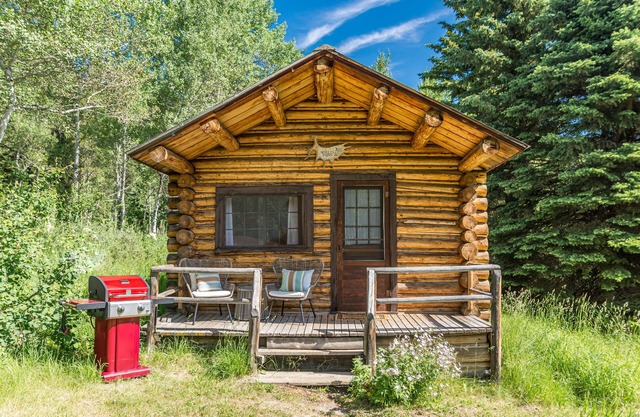 Cozy Log Cabin Historic Trail Creek Ranch