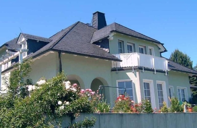 cozy holiday home, quiet location, spacious garden