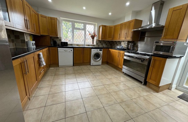 Cozy Home - Contractor/Families/Relocation/Leisure/Business 5beds |FREE Parking