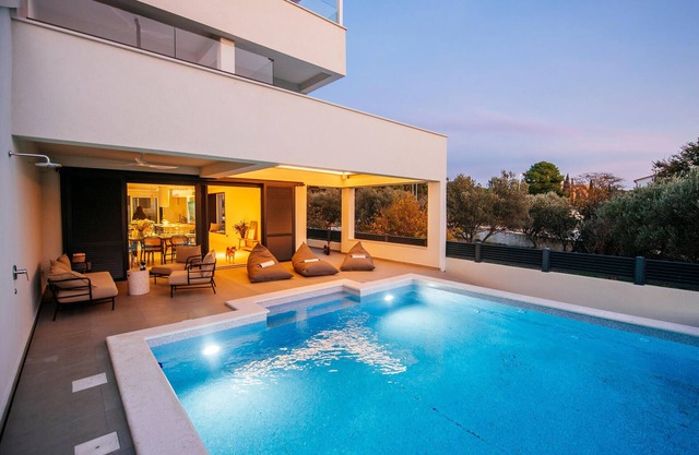 Maison confortable à Biograd na Moru.