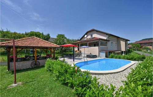 Cozy Home In Breznicki Hum