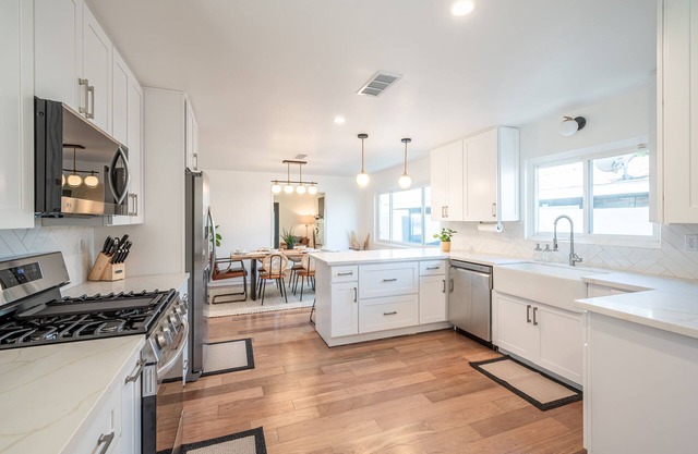 Cozy Home in Highland Park with Amazing Views 13 Mins from Downtown Los Angeles