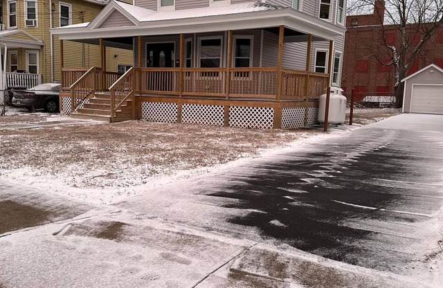 Cozy Home in Holyoke with 2 bedrooms