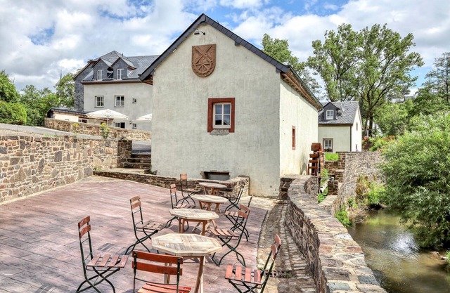 Maison confortable à Irrhausen avec.