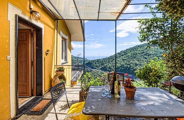Maison confortable à Sori avec vue sur.