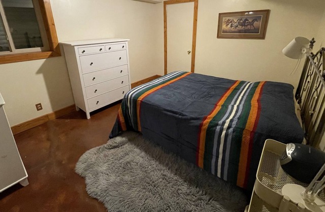 Cozy home in the heart of Ogden Valley. Minutes from outdoor fun!