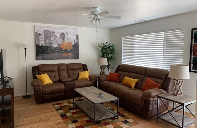 Cozy home in the heart of Prescott!