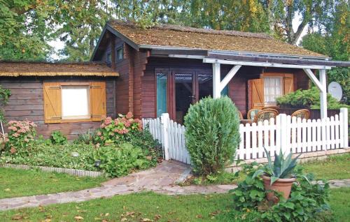 Cozy Home In Wolgast Ot Hohendorf