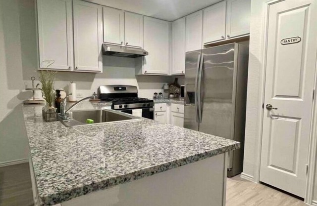 Cozy Home just minutes from Downtown/Lackland AFB/Toyota Plant/Historic Missions