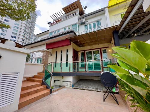Cozy Homestay in Karpal Singh