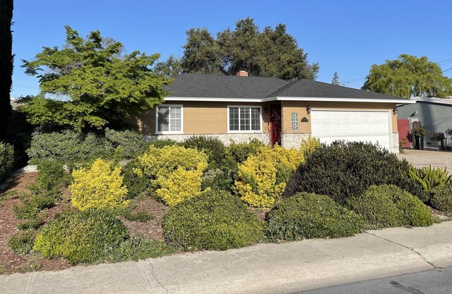 Cozy house in Silicon Valley