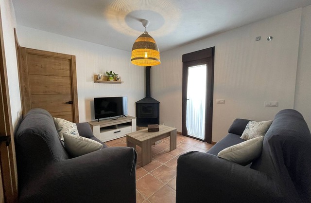 Cozy house in the center. With fireplace, terrace, kitchen...