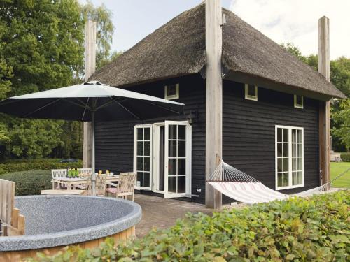 Cozy house with or without hot tub near a river