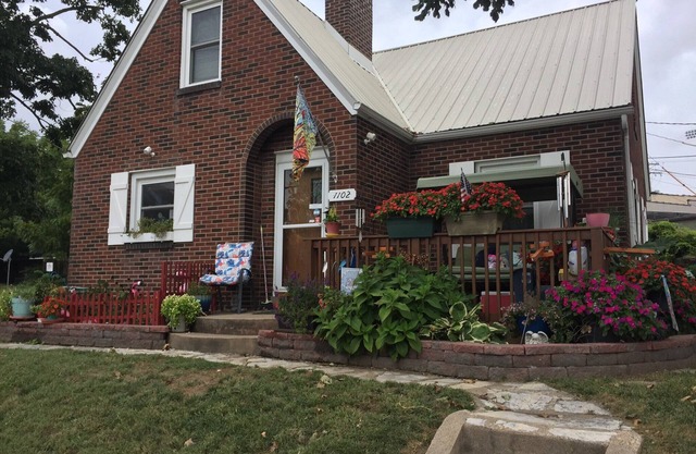 Cozy house within walking distance of the historic downtown district.
