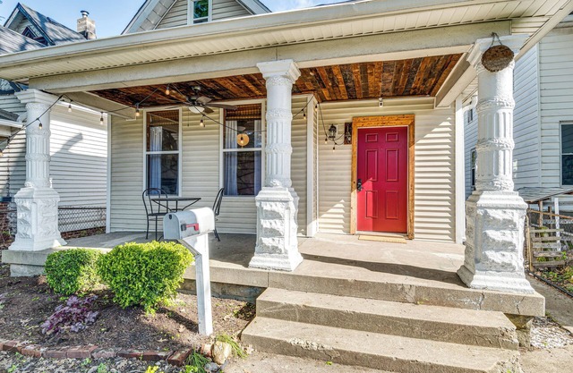 Cozy Indianapolis Vacation Rental w/ Micro Farm!