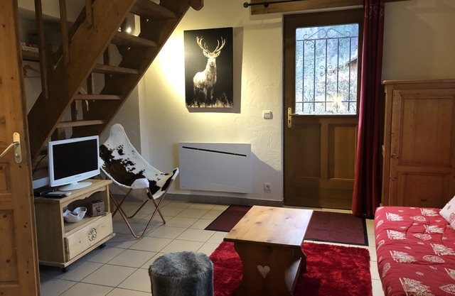 CHALET INDIVIDUEL COSY AVEC JARDIN POUR 4 pers au GRAND MASSIF