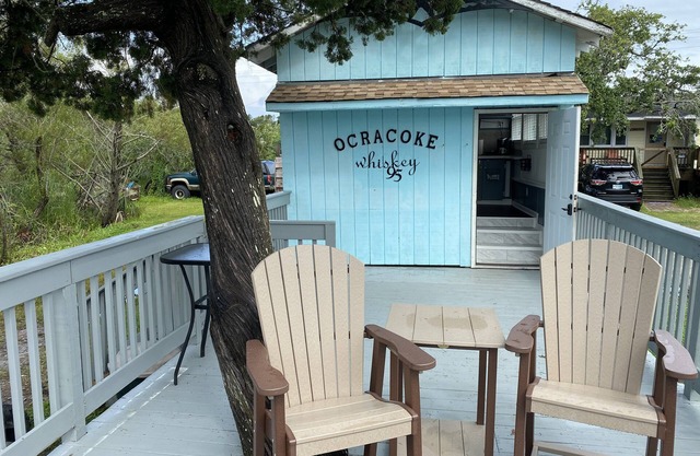 Cozy Island Cottage, situé au coeur du village