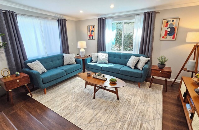 Cozy LA Living
