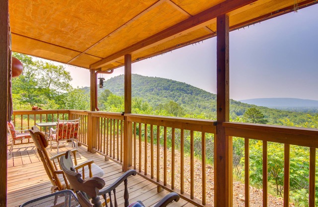 Cozy Lake Sardis Cabin w/ Stunning View!