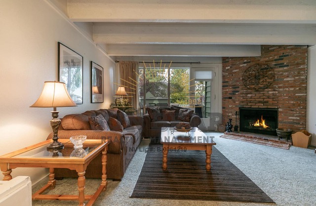 Cozy Lakefront Complx - Beach Access (LA99932)
