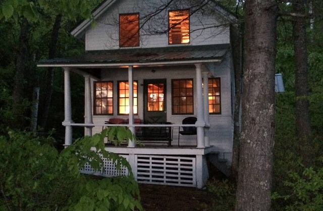 Chalet confortable au bord du lac pour vos vacances en famille