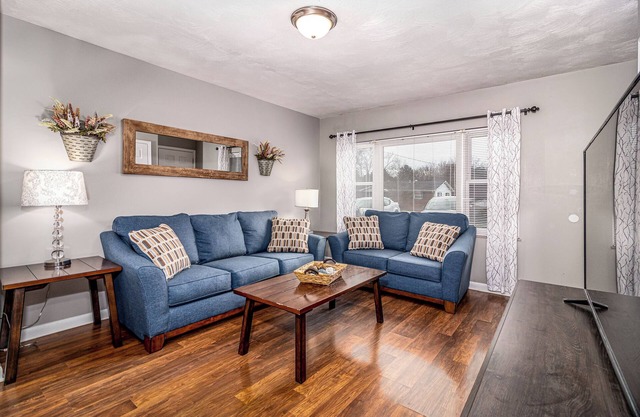 ★ Cozy Living 5 Min to Cherokee Lake & C-N Univ