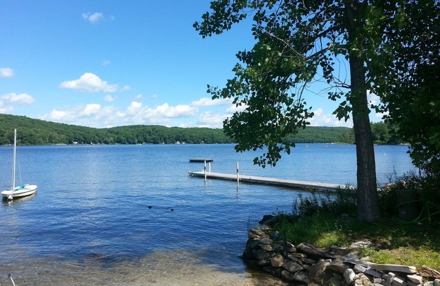PROPRIÉTÉ PRIVÉE DE LAKEFRONT BEACH SUR L'ÉTANG DE L'OOSE près de TANGLEWOOD