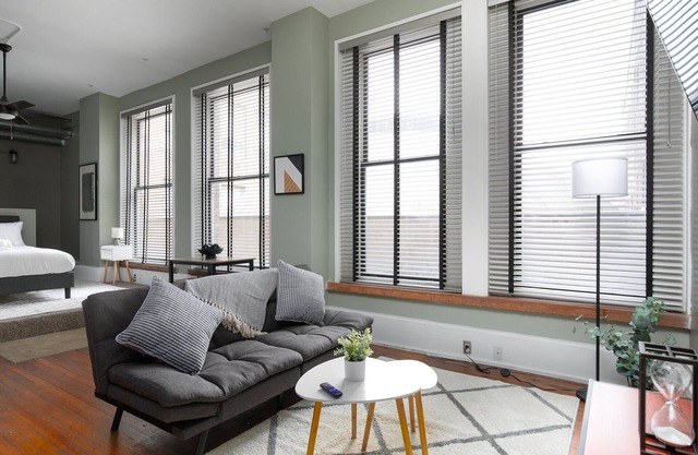 Cozy Loft- Walk to UAB Hospital + Remote Workspace