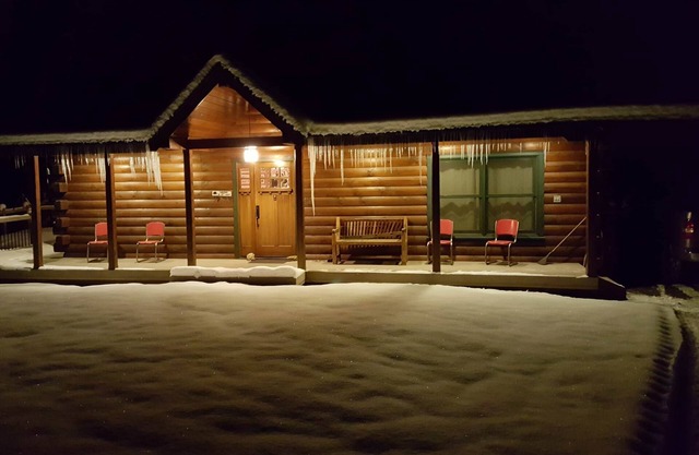 Cozy Log Cabin à Hartland Lac