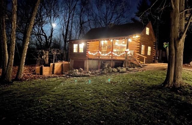 Cozy Log Home on a Scenic Alpaca Farm