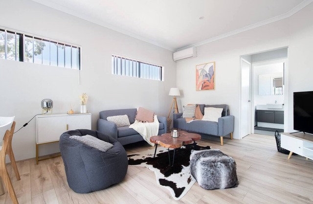 New 2BR near Canning River, full kitchen, ensuite, bright living area