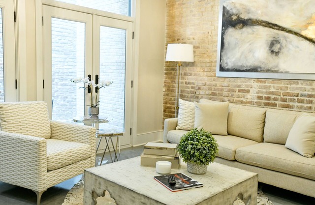 CBD Warehouse District: Condo moderne | 2 chambres 2 salles de bain
