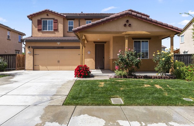 Cozy, modern, private Home in Lathrop, CA