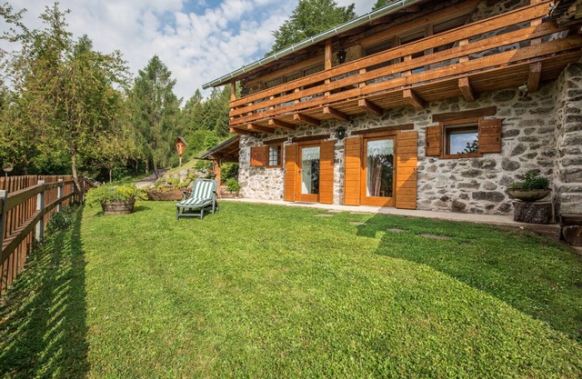 Cozy Mountain Hut