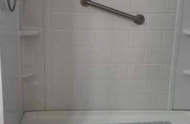 Cozy Native American Village! HOT TUB! PET FRIENDLY! Fenced-in yards!