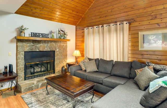 Cozy North Carolina Getaway w/ Mountain Views!