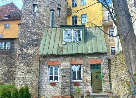 Cozy Old Town Historic House
