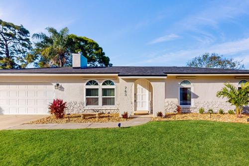 Cozy Palm Bay Get Away