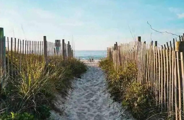 Cozy Place by the Beach